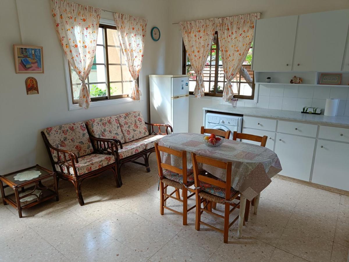 The Grapevine Guest House Pafos Zewnętrze zdjęcie